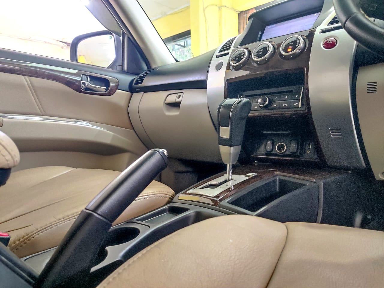 2013 Mitsubishi Pajero 2013 Mitsubishi Pajero