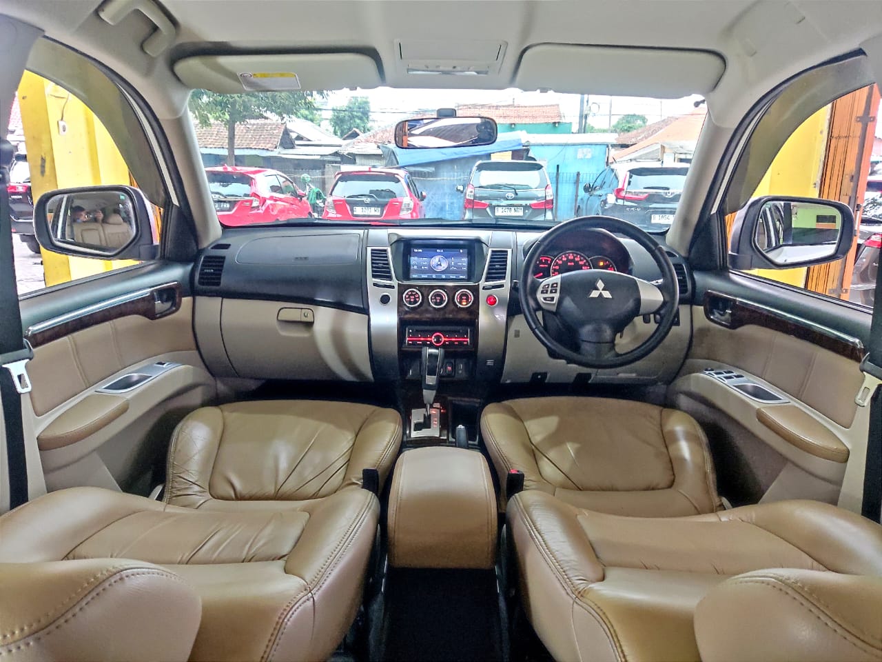 2013 Mitsubishi Pajero 2013 Mitsubishi Pajero