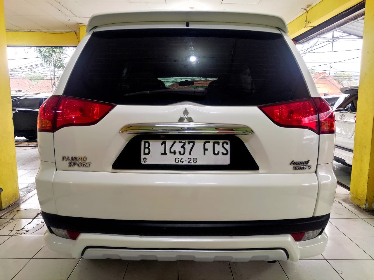 2013 Mitsubishi Pajero 2013 Mitsubishi Pajero