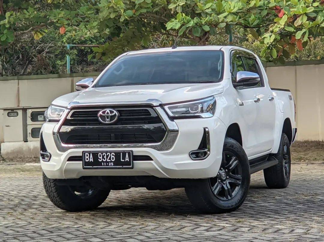 2020 Toyota Hilux Double Cabin V 2.5L MT Bekas 2020 Toyota Hilux Double Cabin V 2.5L MT Bekas