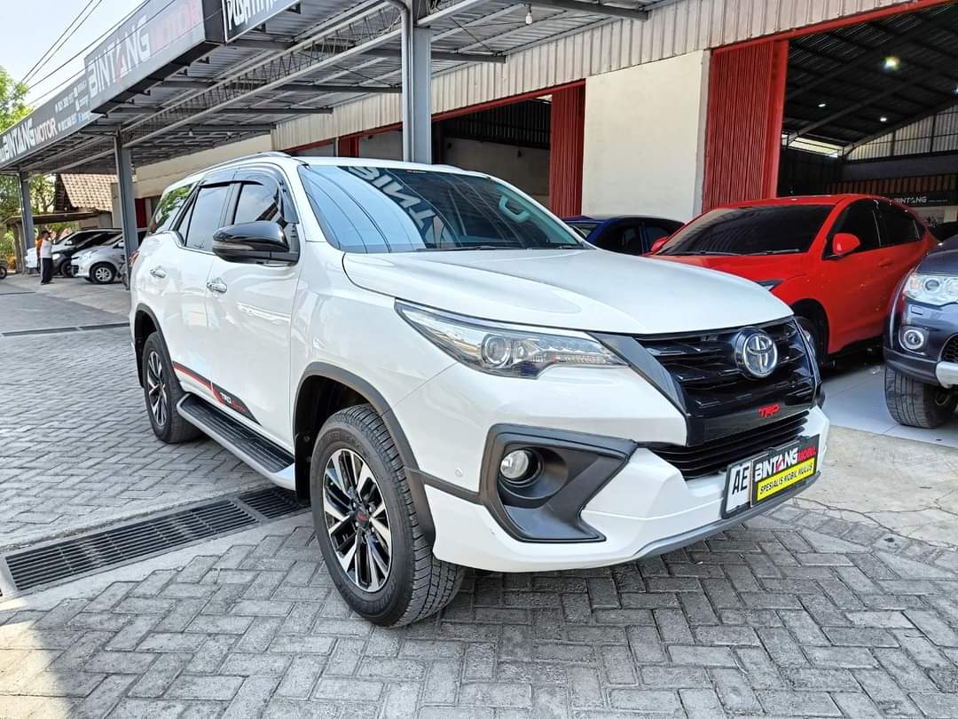 Second Hand 2018 Toyota Fortuner VRZ 4X2 TRD 2.4L AT