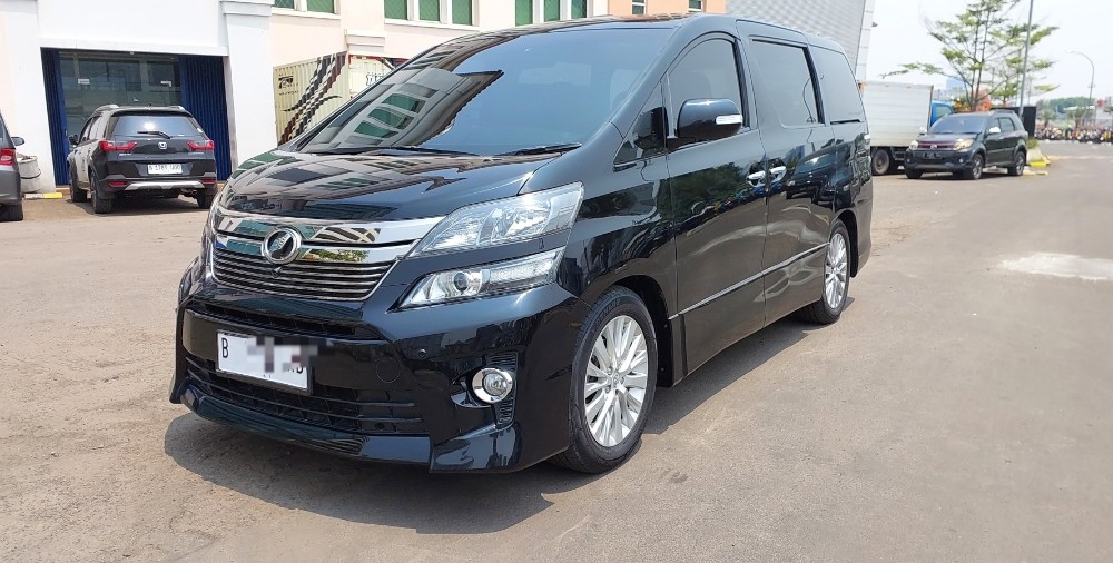 2012 Toyota Vellfire