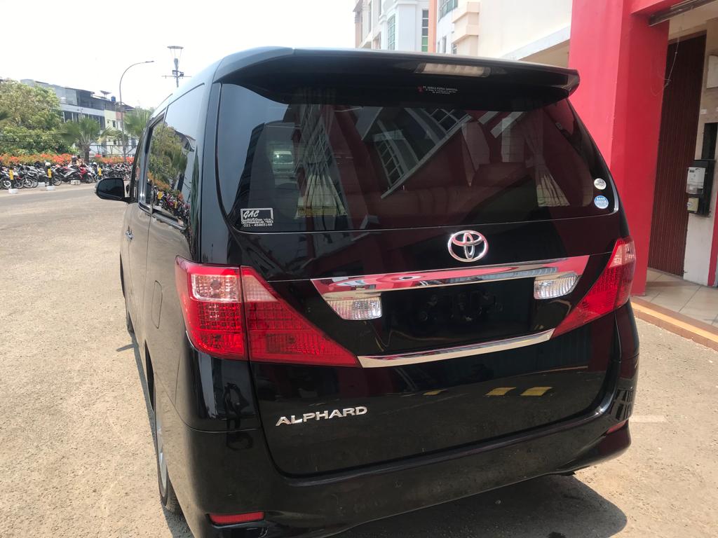 2011 Toyota Alphard 2011 Toyota Alphard
