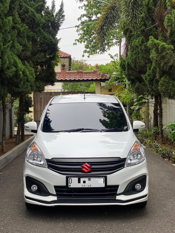 2018 Suzuki Ertiga  Bekas 2018 Suzuki Ertiga  Bekas