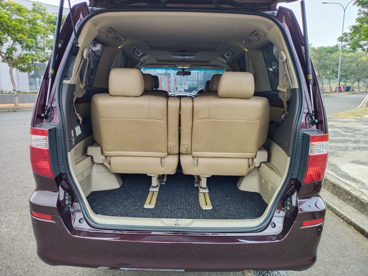 2004 Toyota Alphard 2004 Toyota Alphard