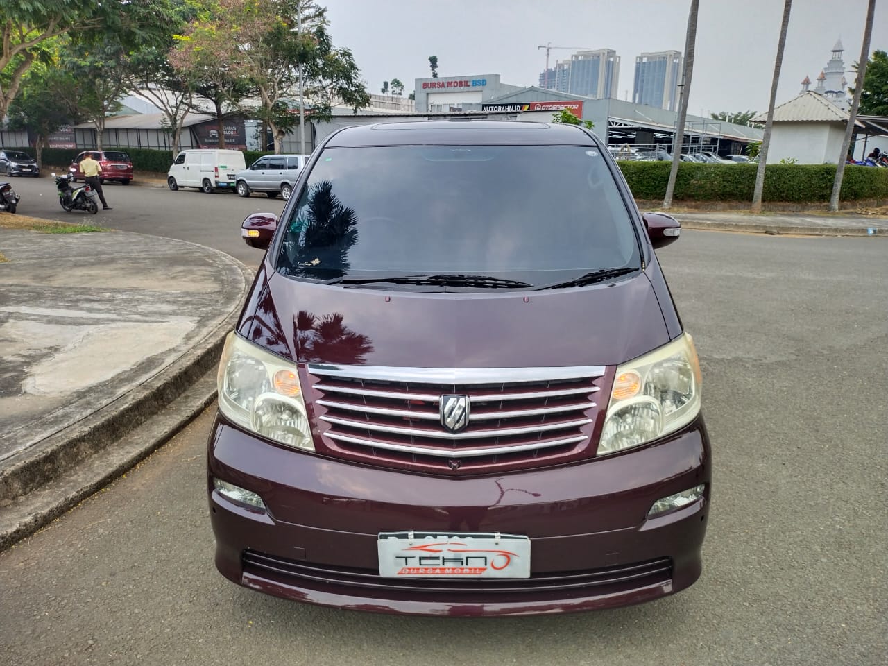 Second Hand 2004 Toyota Alphard Second Hand 2004 Toyota Alphard