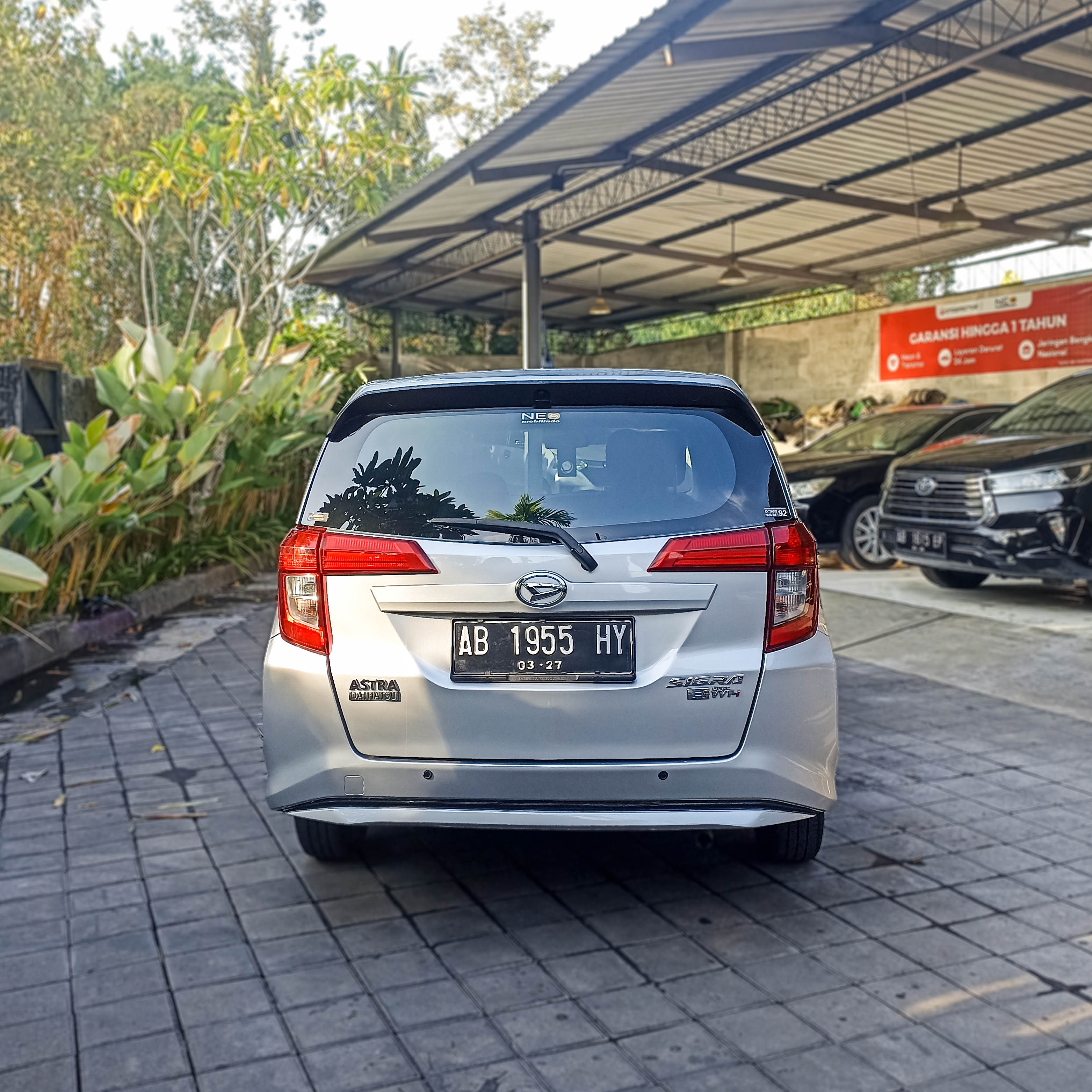 2017 Daihatsu Sigra  1.2 R AT 2017 Daihatsu Sigra  1.2 R AT