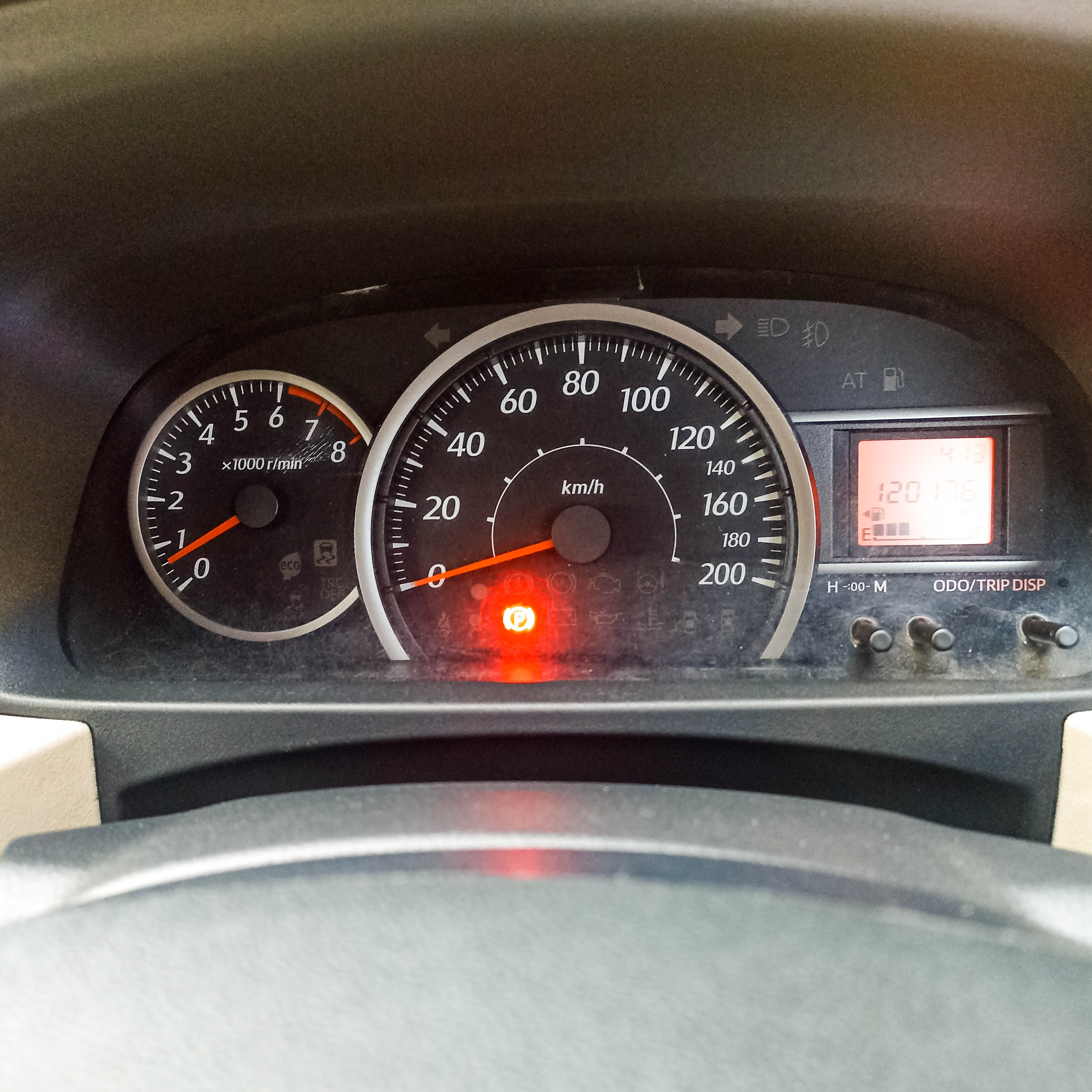 2017 Daihatsu Sigra  1.2 R AT 2017 Daihatsu Sigra  1.2 R AT