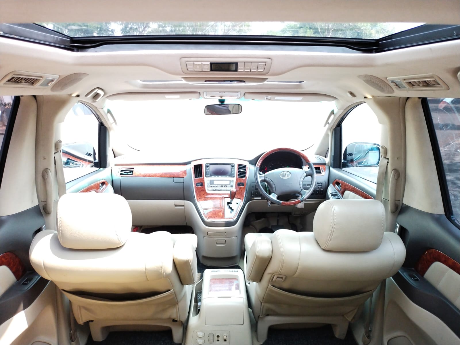 2004 Toyota Alphard 2004 Toyota Alphard