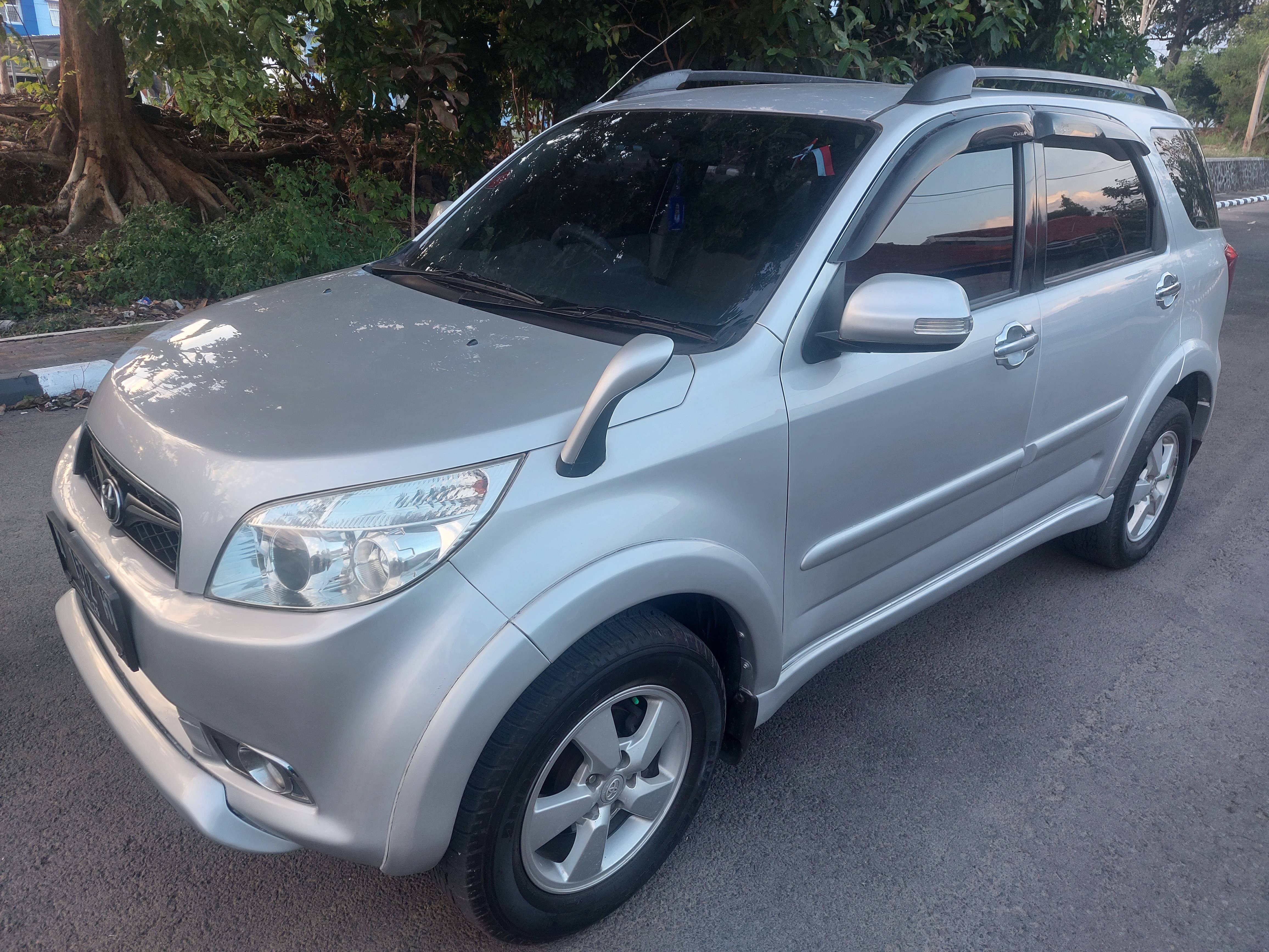 2010 Toyota Rush 2010 Toyota Rush