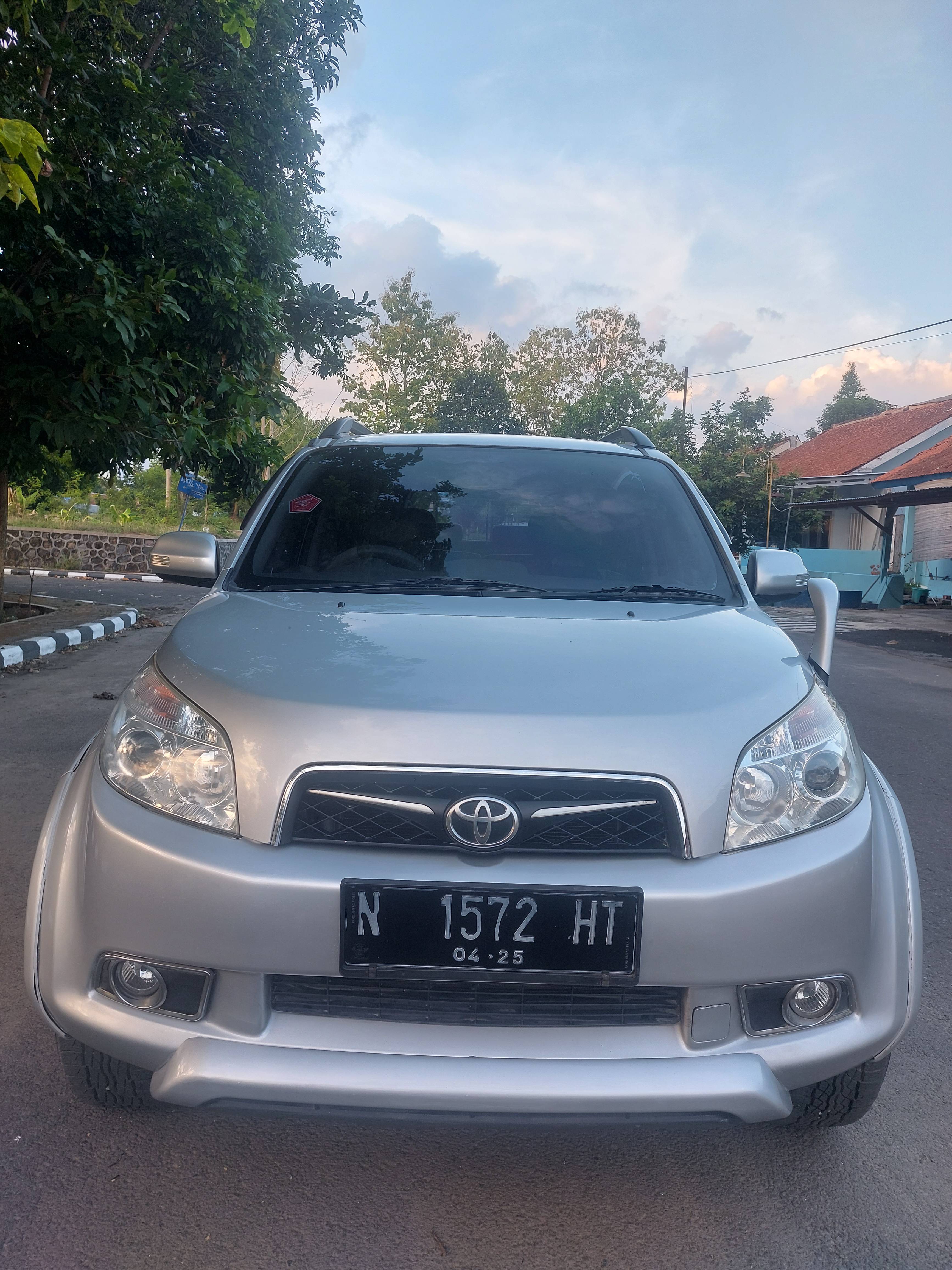 2010 Toyota Rush 2010 Toyota Rush