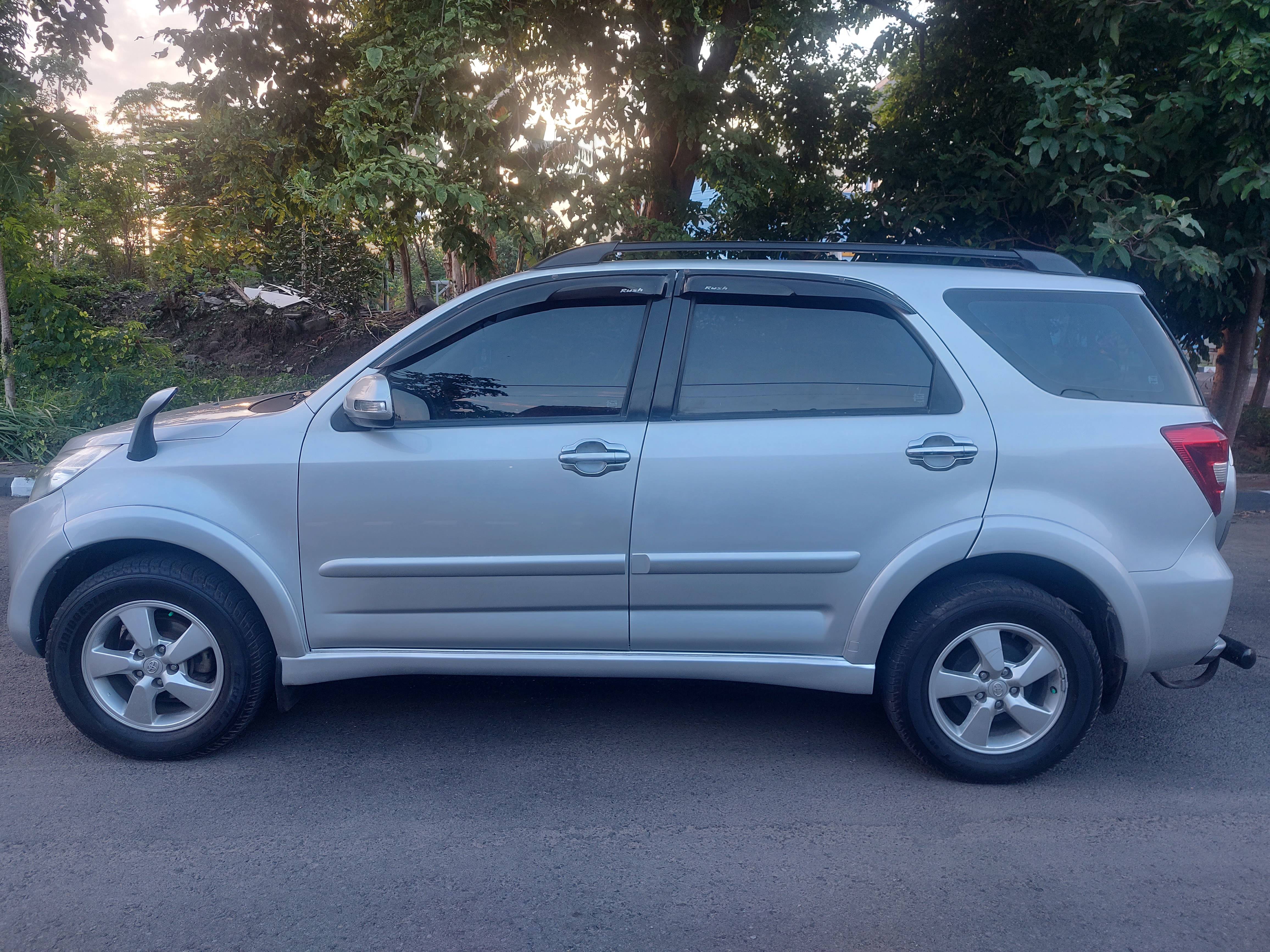 2010 Toyota Rush 2010 Toyota Rush