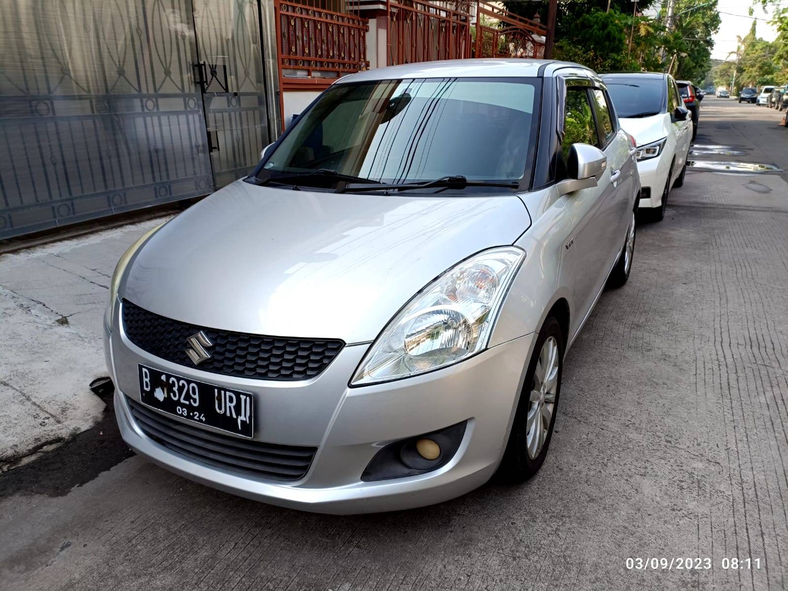 2013 Suzuki Swift Bekas 2013 Suzuki Swift Bekas