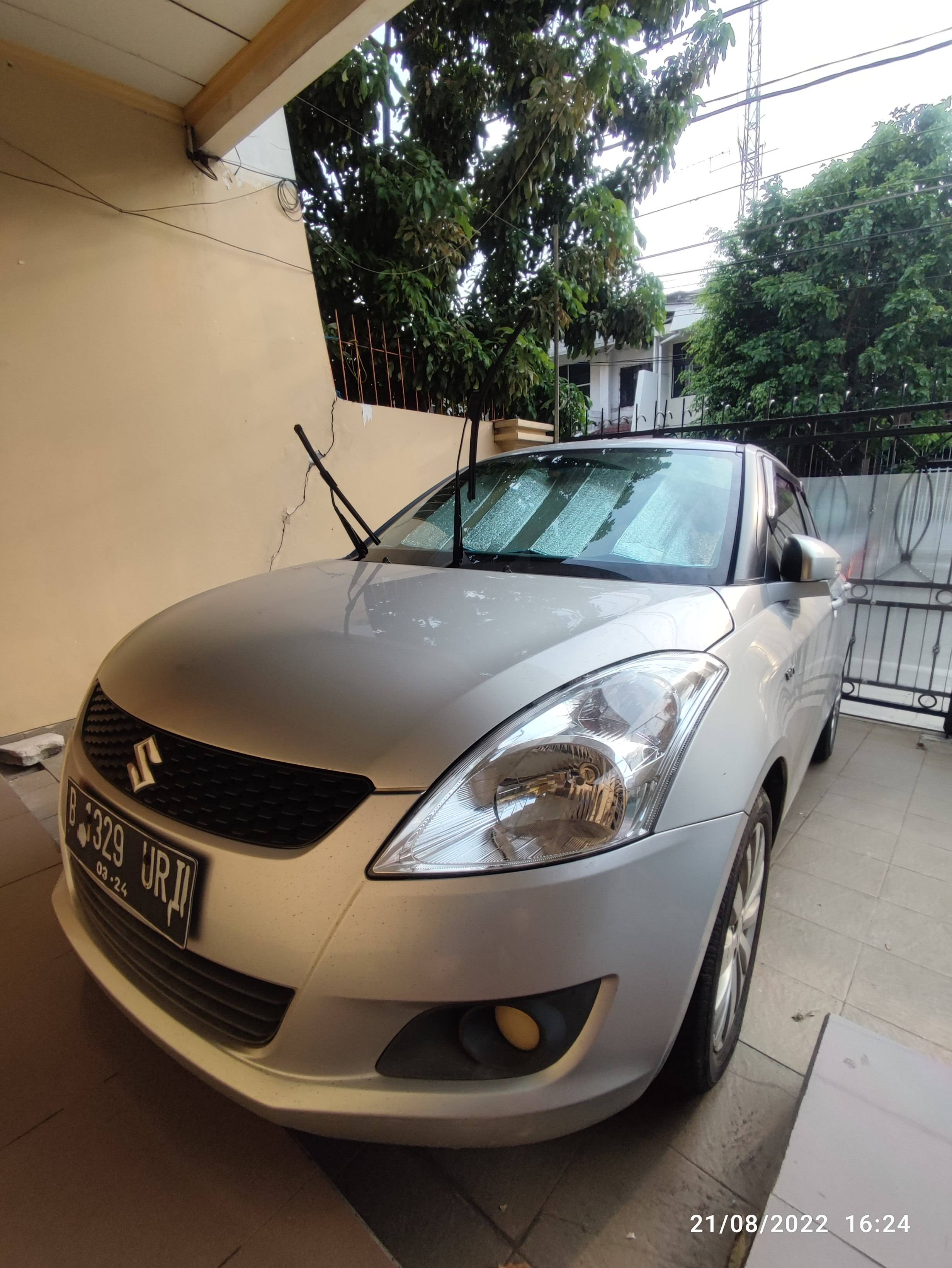 2013 Suzuki Swift 2013 Suzuki Swift