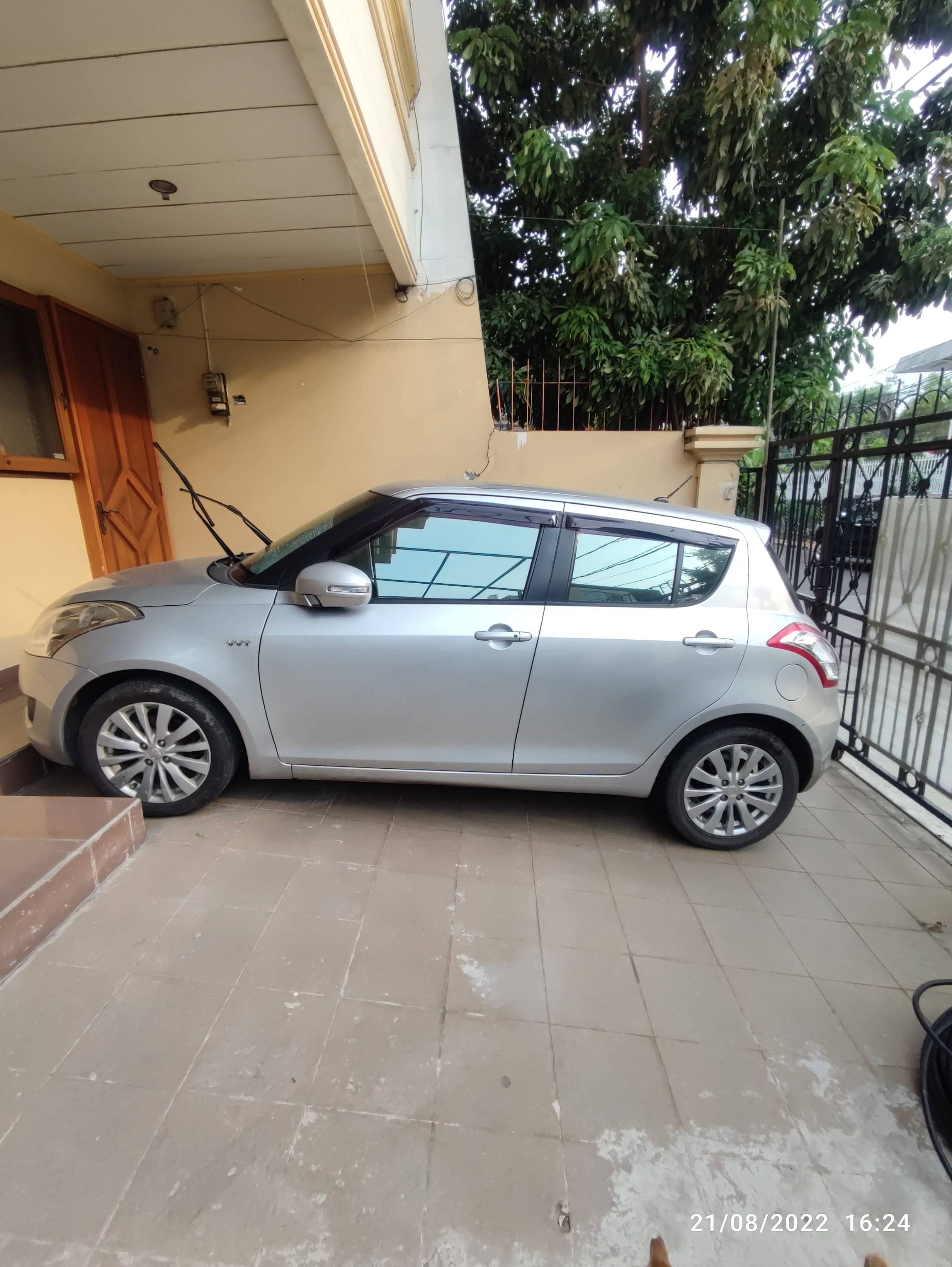 2013 Suzuki Swift 2013 Suzuki Swift