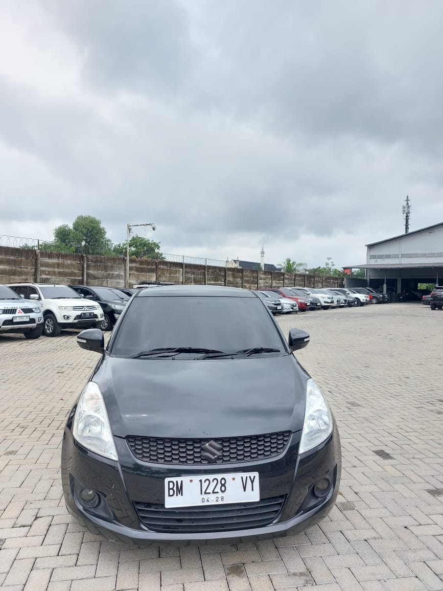 2012 Suzuki Swift 2012 Suzuki Swift