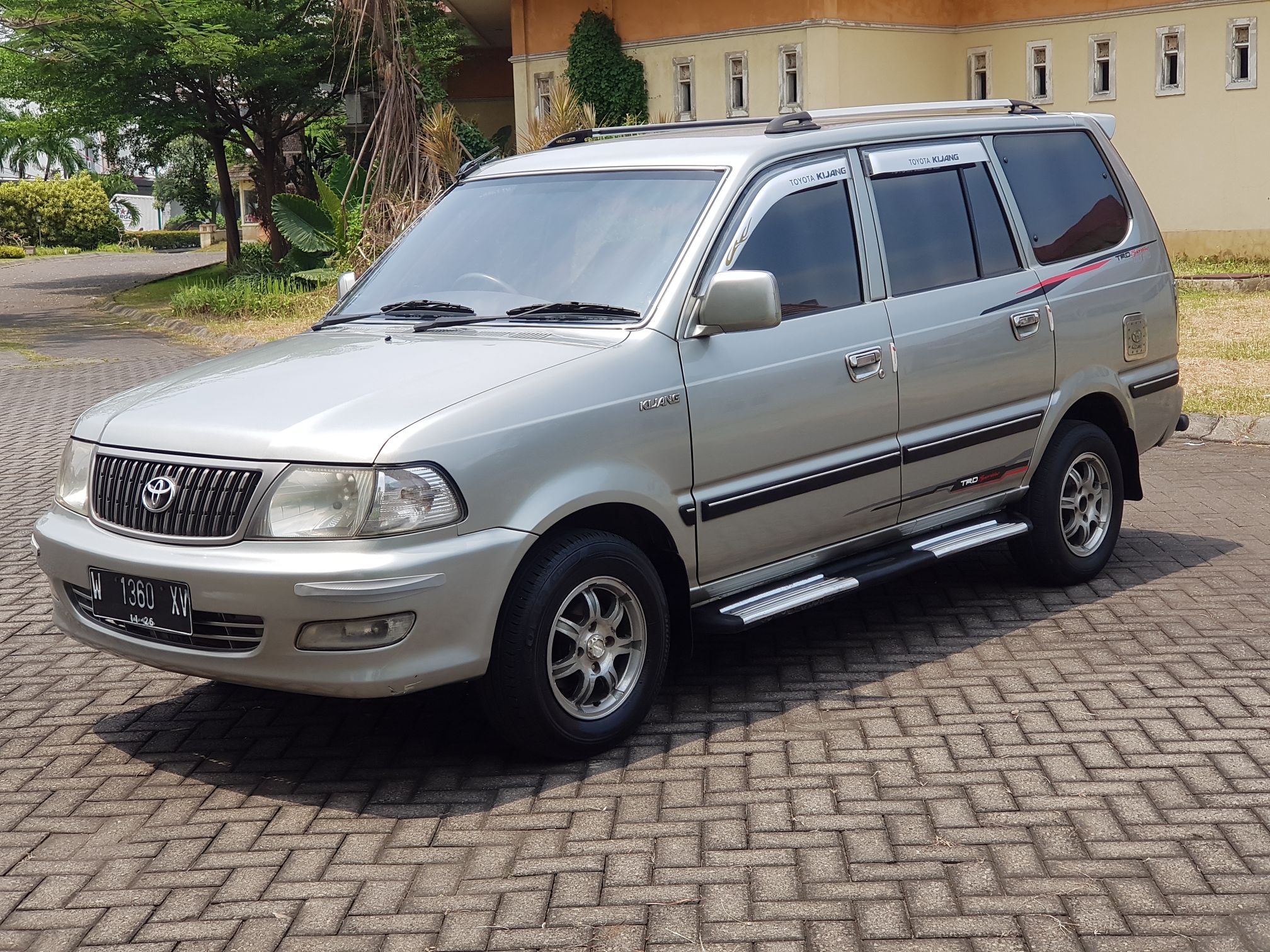 2004 Toyota Kijang  2004 Toyota Kijang