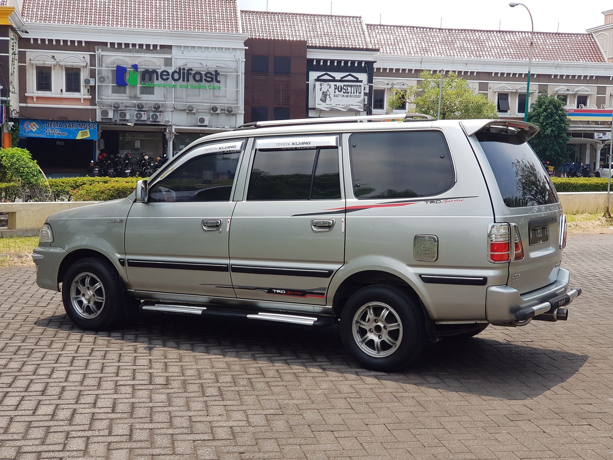 2004 Toyota Kijang  2004 Toyota Kijang