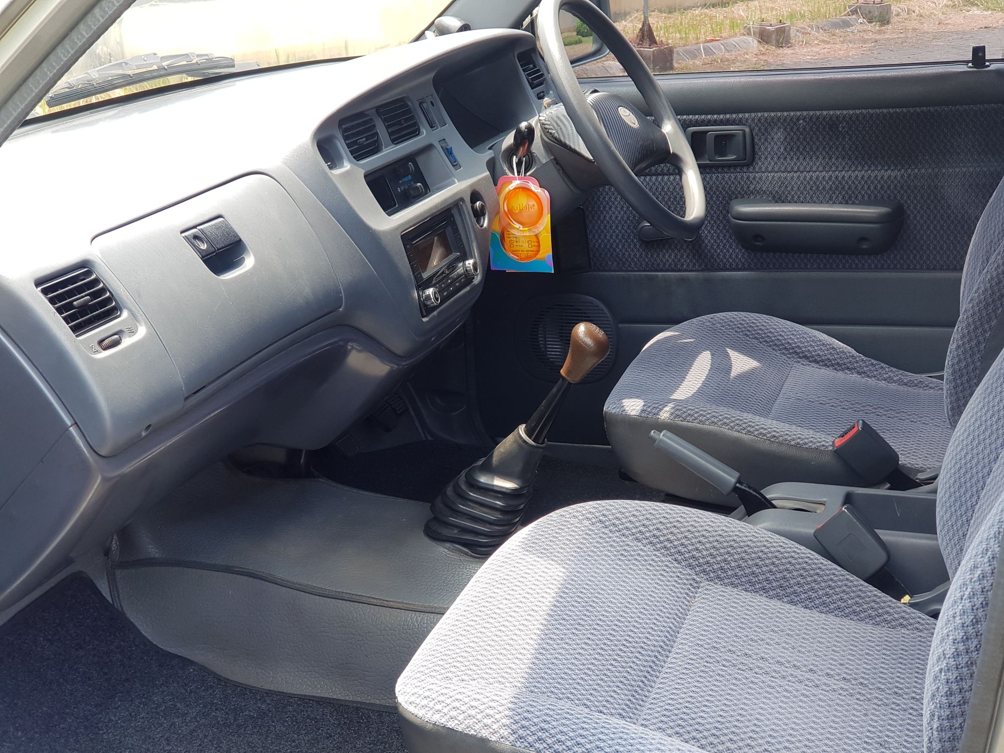 2004 Toyota Kijang  2004 Toyota Kijang