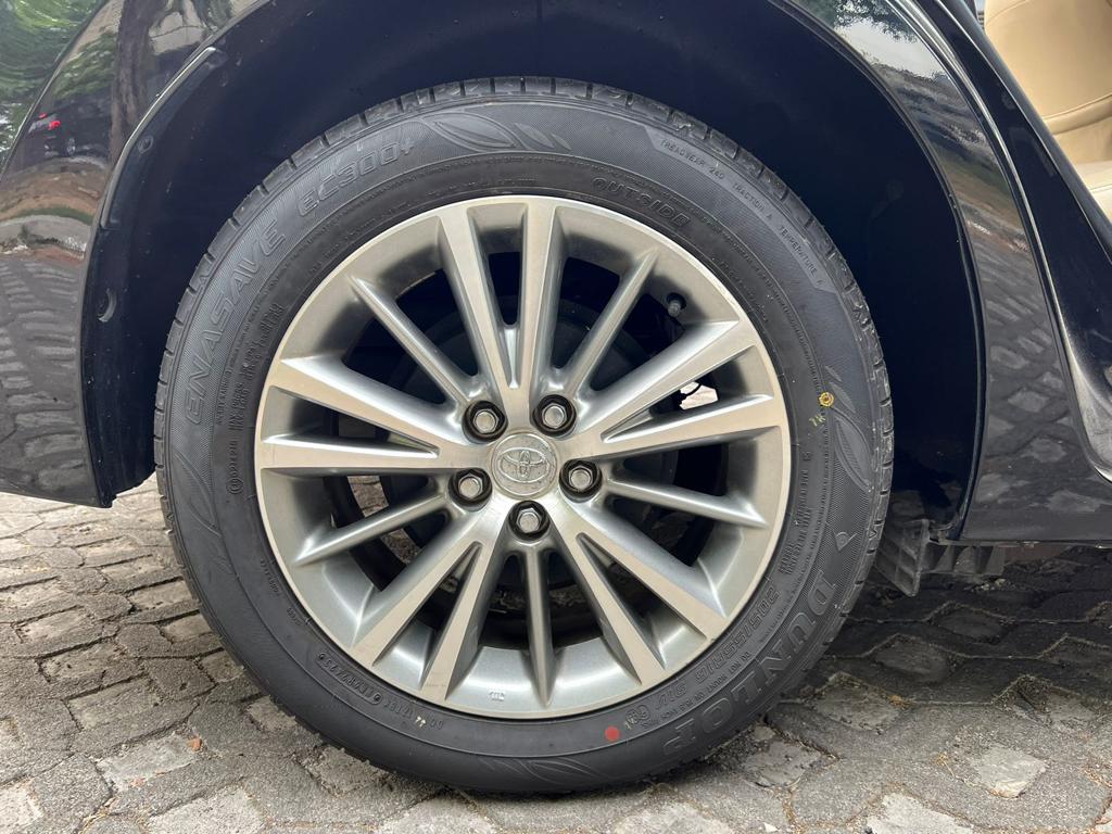 2015 Toyota Corolla Altis 2015 Toyota Corolla Altis