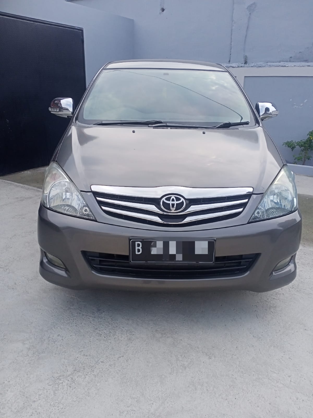 2011 Toyota Kijang Innova