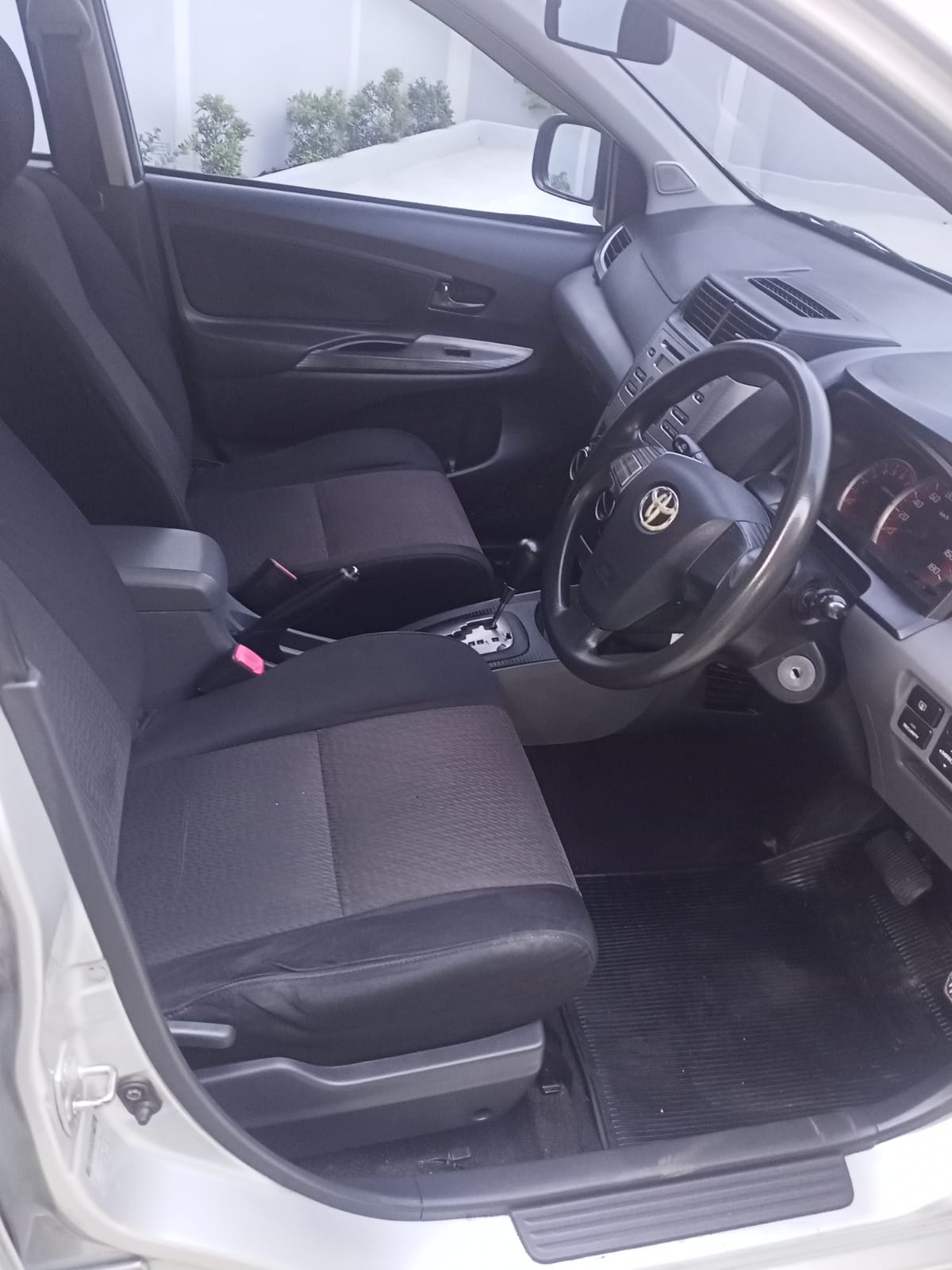 2013 Toyota Avanza Veloz 2013 Toyota Avanza Veloz