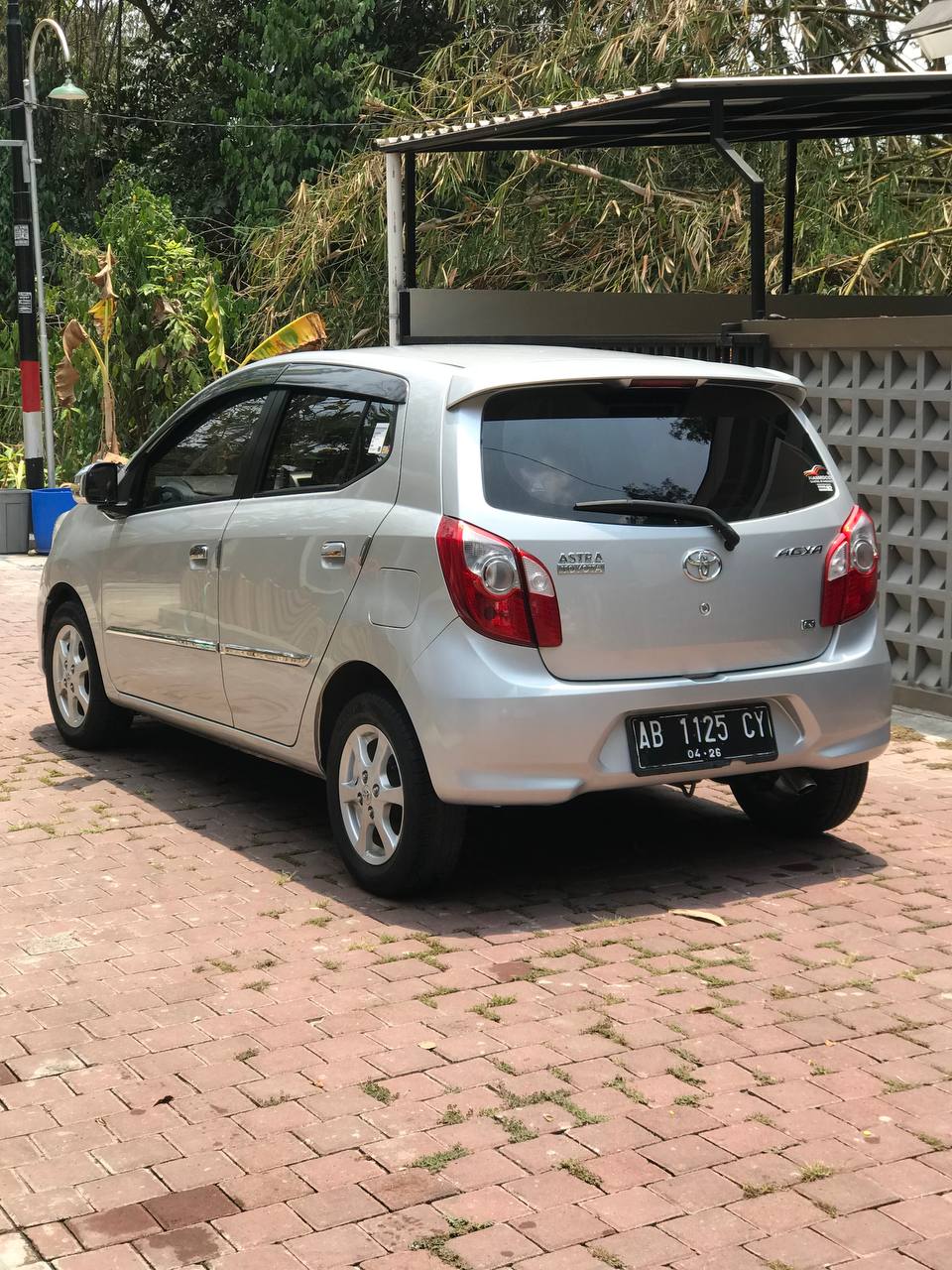 2016 Toyota Agya  1.0 G AT 2016 Toyota Agya  1.0 G AT