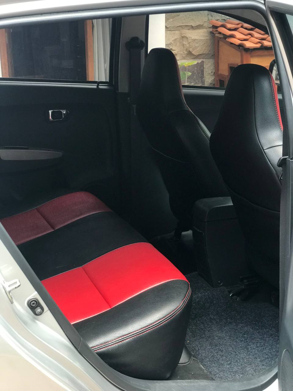 2016 Toyota Agya  1.0 G AT 2016 Toyota Agya  1.0 G AT