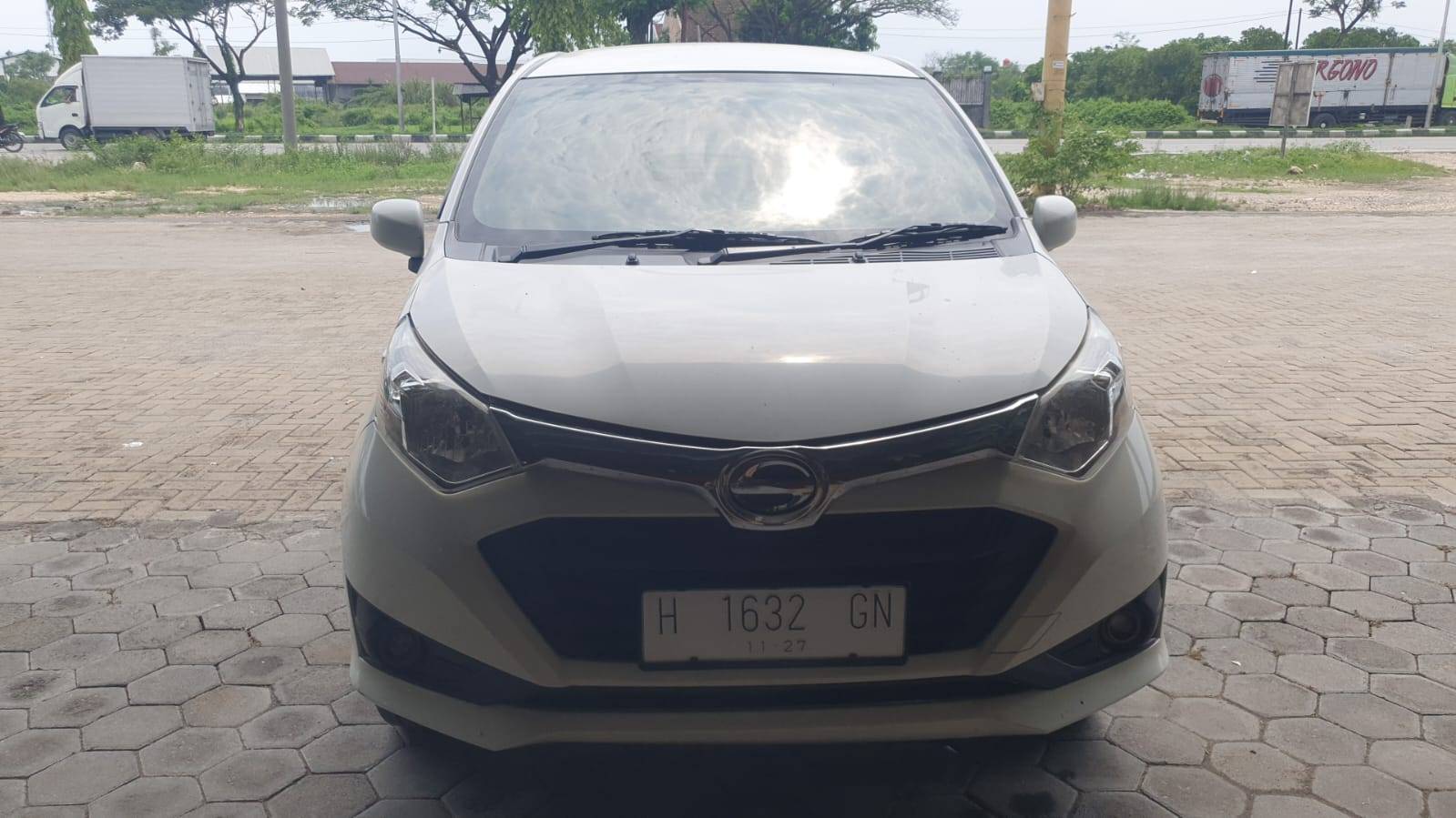 Second Hand 2017 Daihatsu Sigra 1.2 X MT