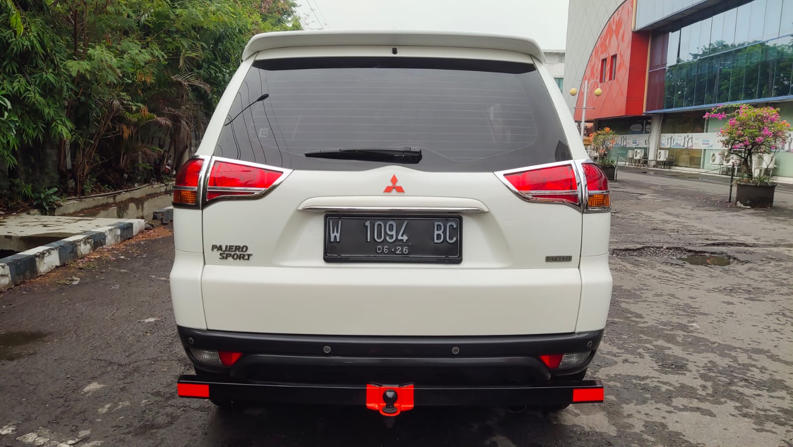 2011 Mitsubishi Pajero 2011 Mitsubishi Pajero