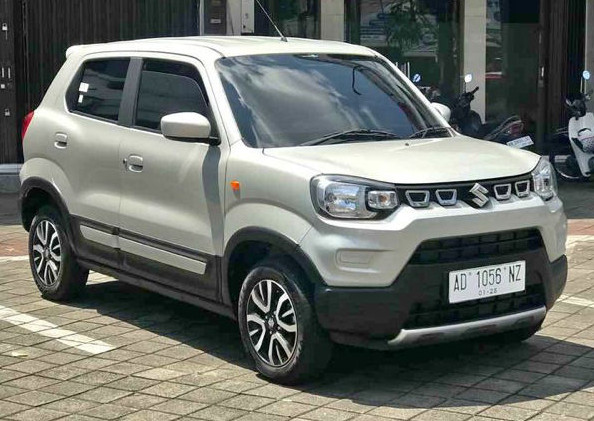 2022 Suzuki S-Presso 1.0L  AGS Bekas 2022 Suzuki S-Presso 1.0L  AGS Bekas