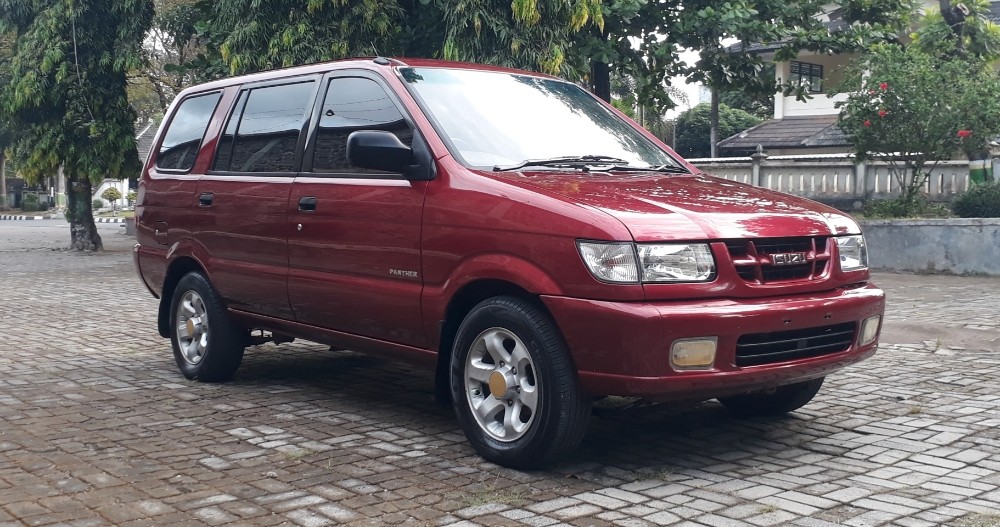 2002 Isuzu Panther