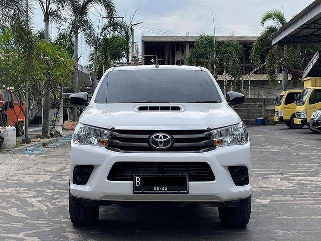 2017 Toyota Hilux Double Cabin G 2.5L MT 2017 Toyota Hilux Double Cabin G 2.5L MT