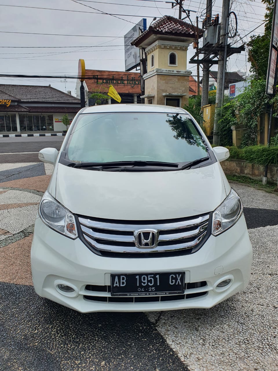 2015 Honda Freed  EA/T Bekas 2015 Honda Freed  EA/T Bekas