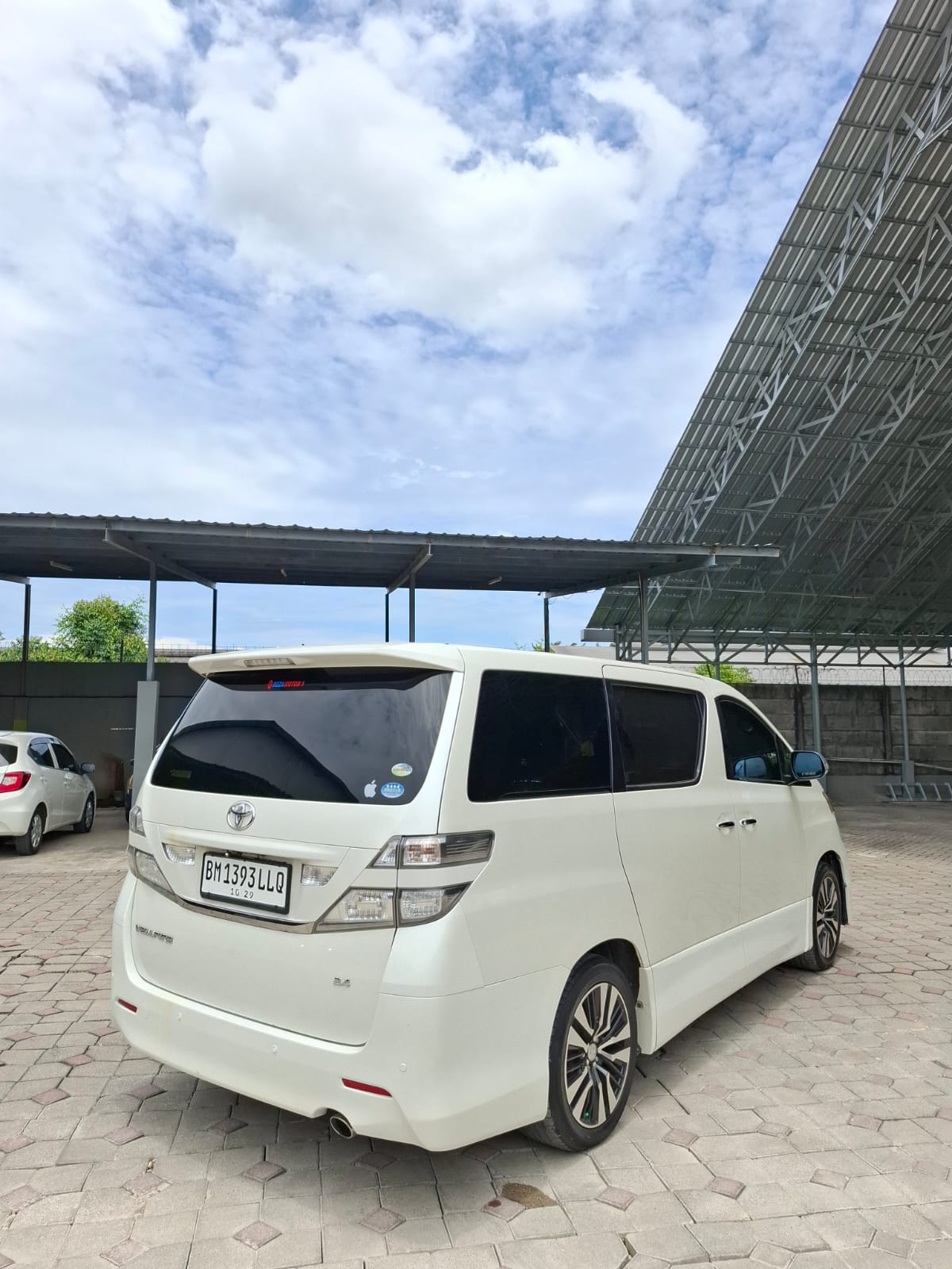 2011 Toyota Vellfire 2011 Toyota Vellfire