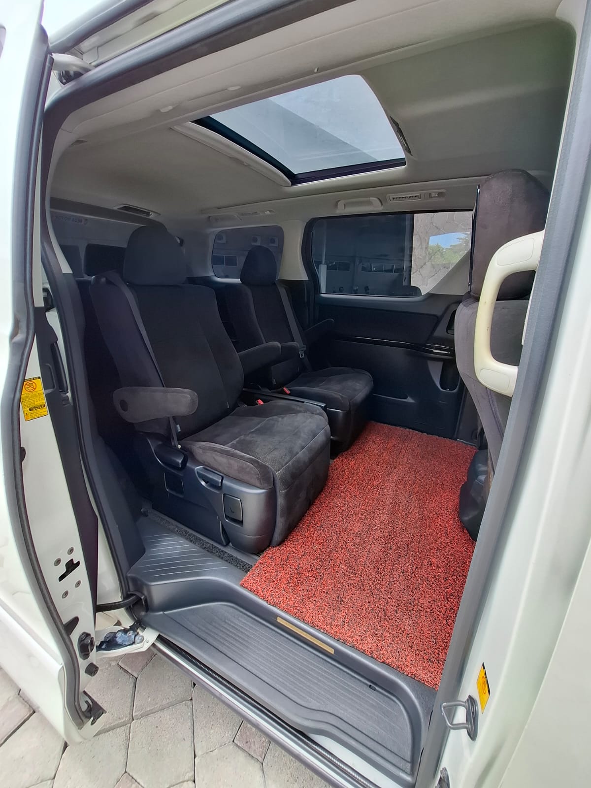 2011 Toyota Vellfire 2011 Toyota Vellfire