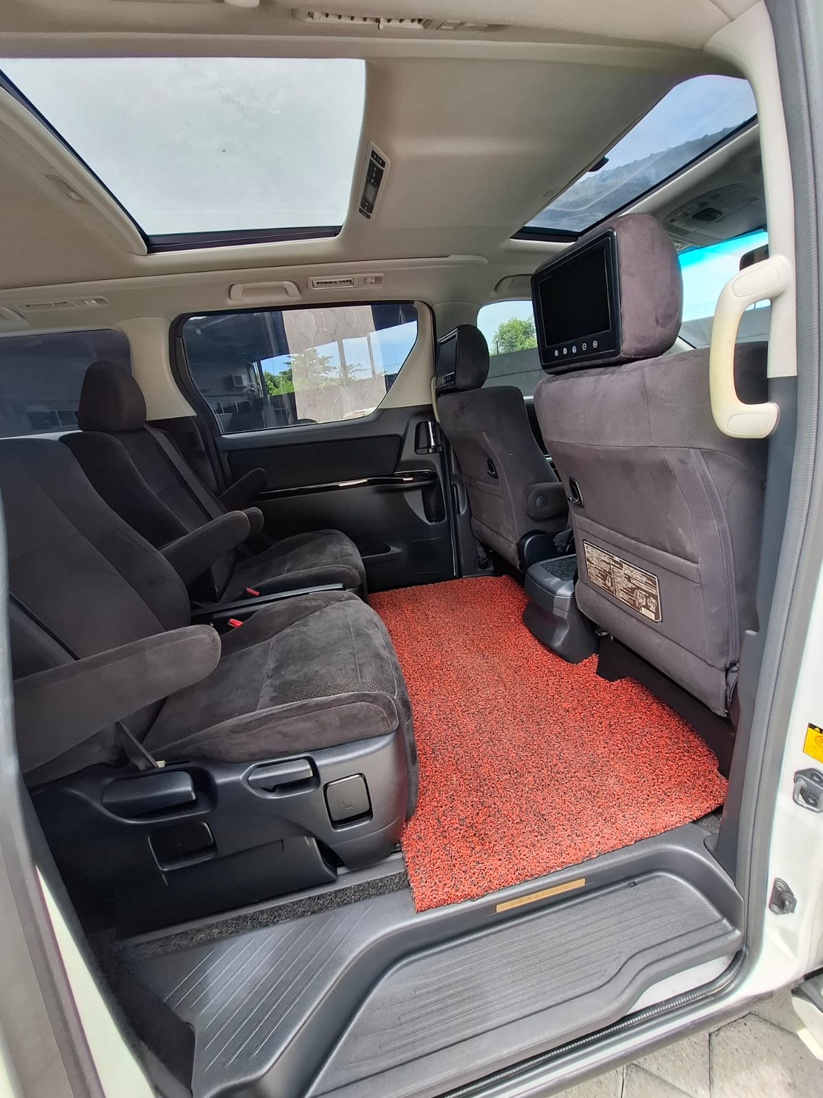 2011 Toyota Vellfire 2011 Toyota Vellfire