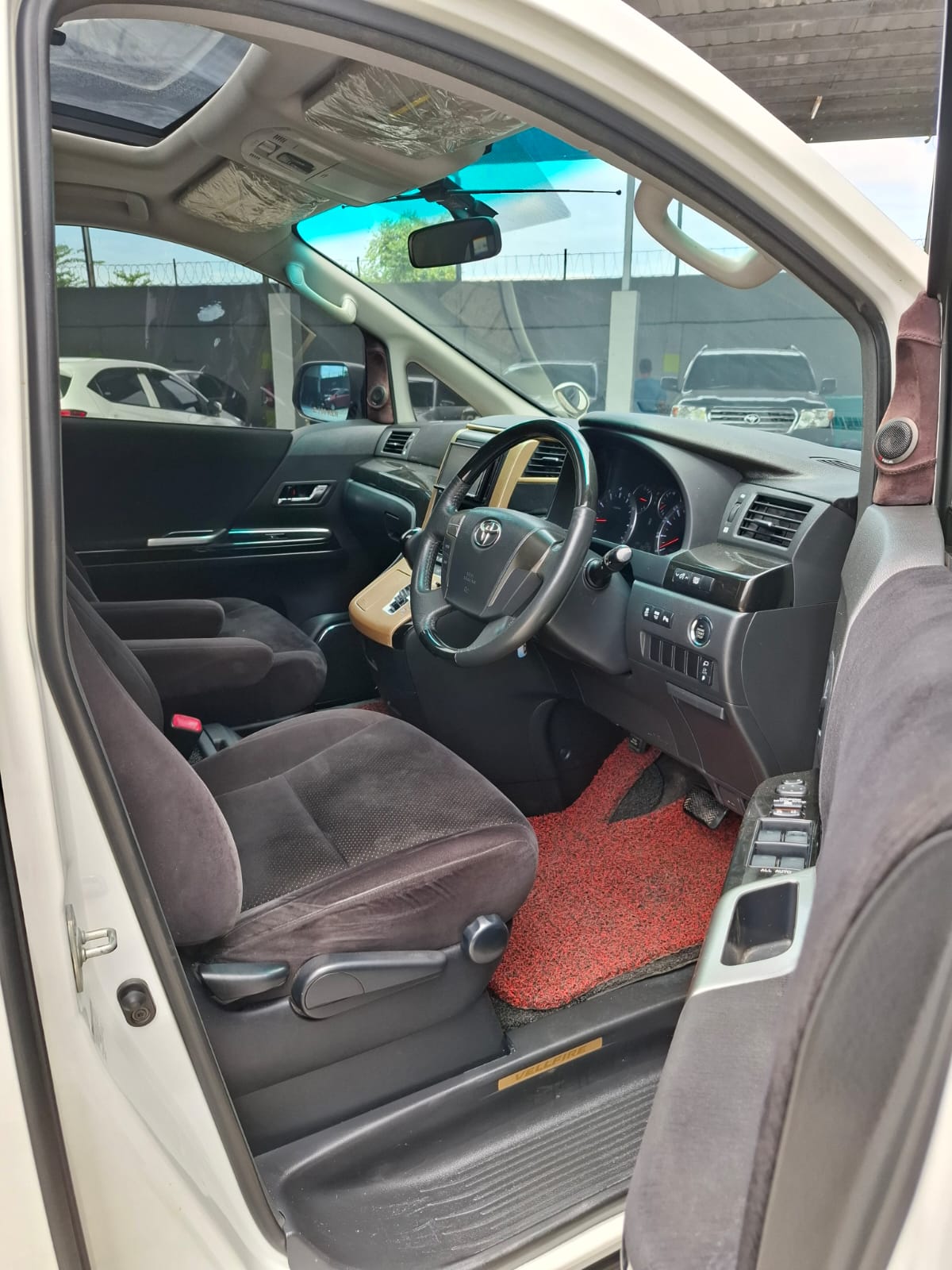 2011 Toyota Vellfire 2011 Toyota Vellfire