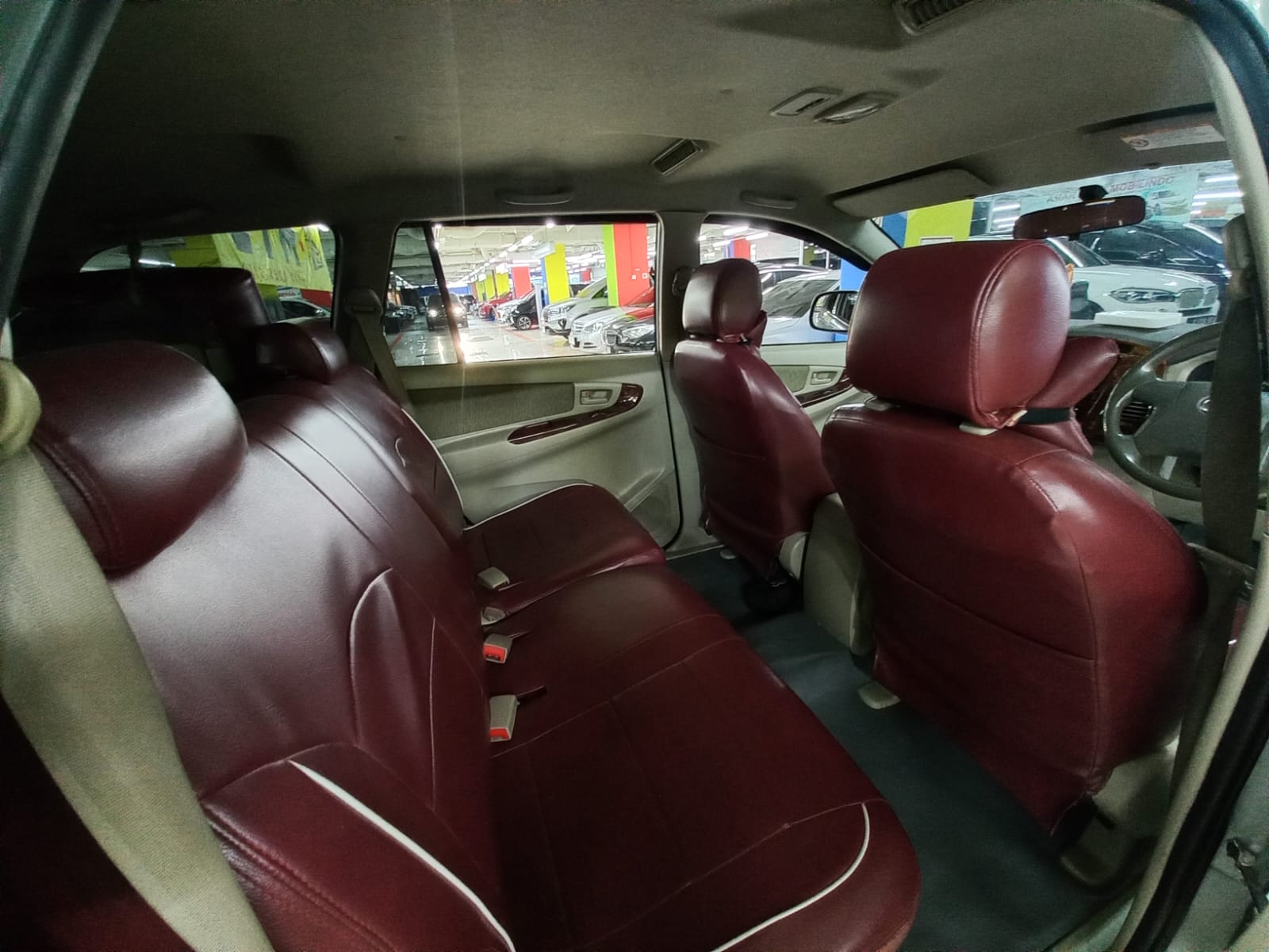 2015 Toyota Kijang Innova 2015 Toyota Kijang Innova