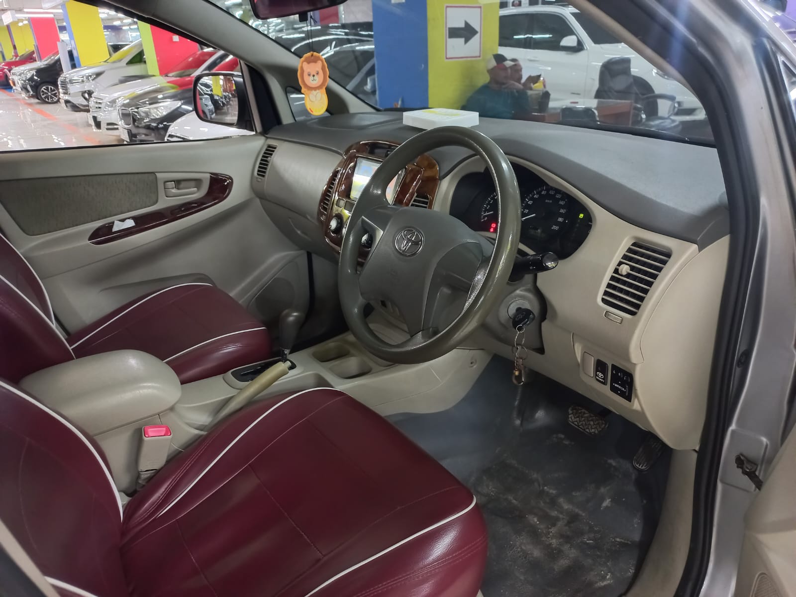 2015 Toyota Kijang Innova 2015 Toyota Kijang Innova