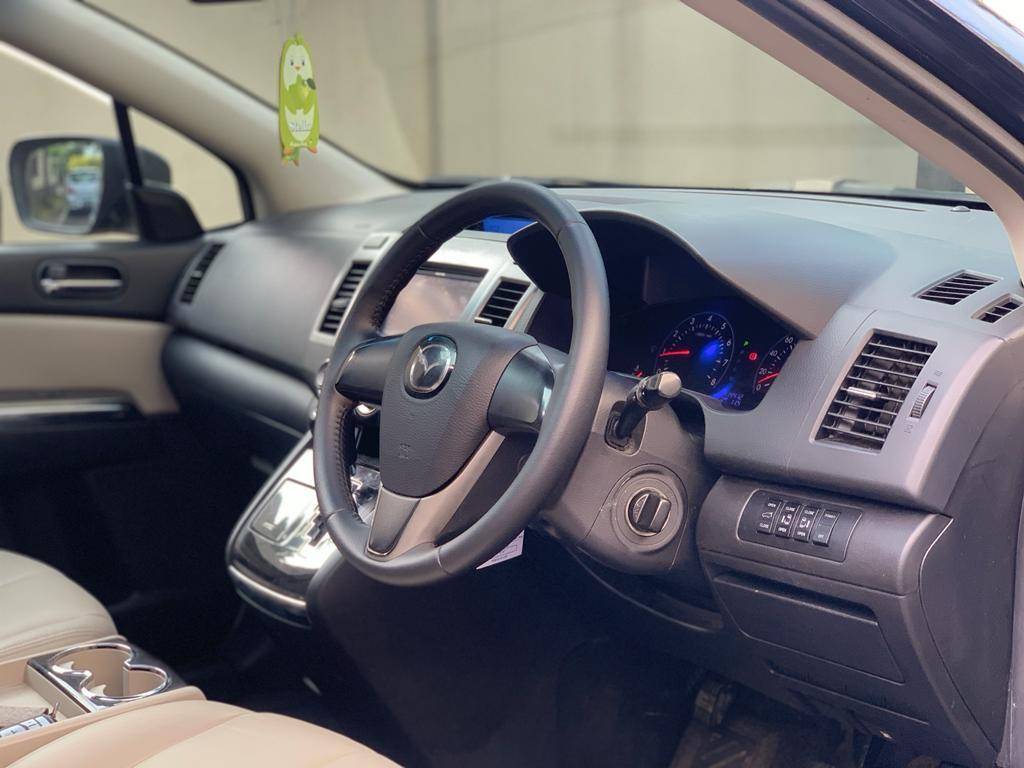 2013 Mazda 8 2013 Mazda 8