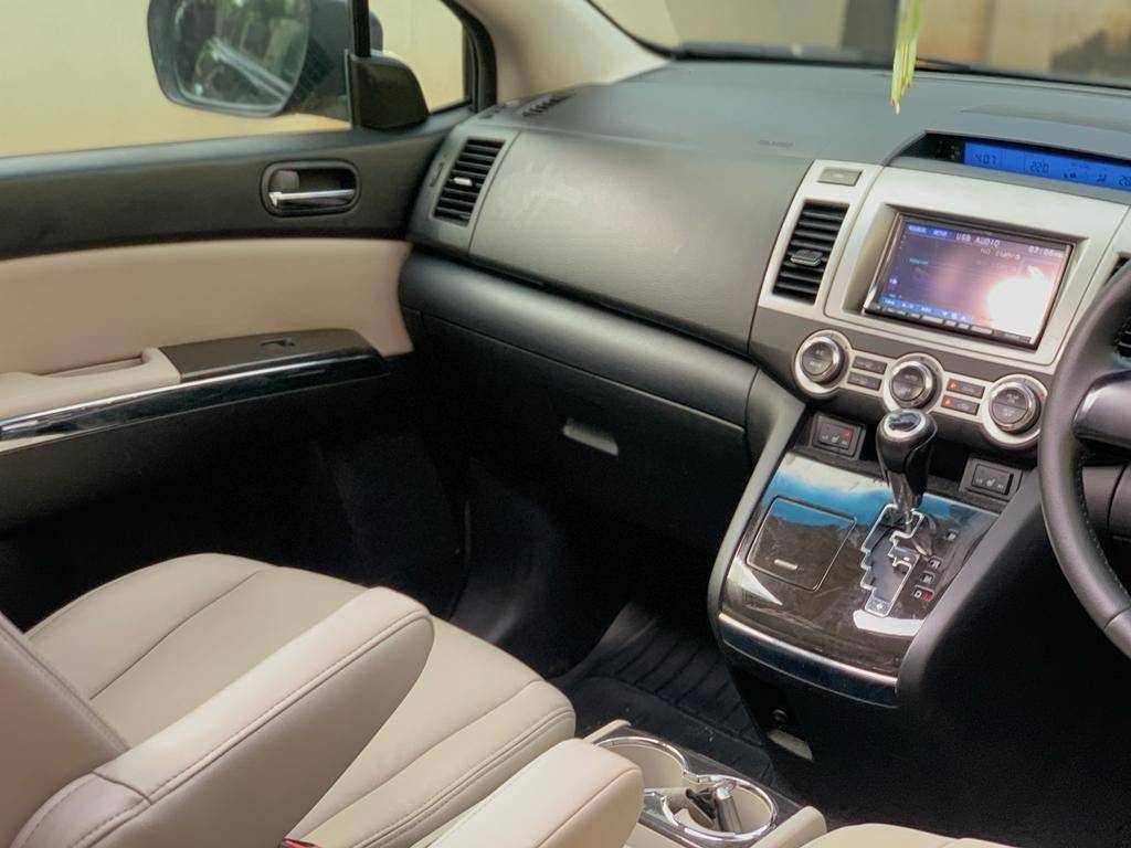 2013 Mazda 8 2013 Mazda 8