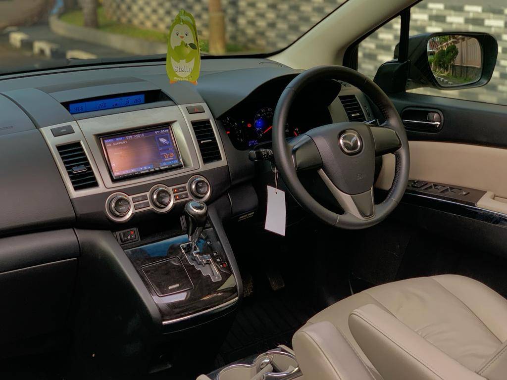 2013 Mazda 8 2013 Mazda 8