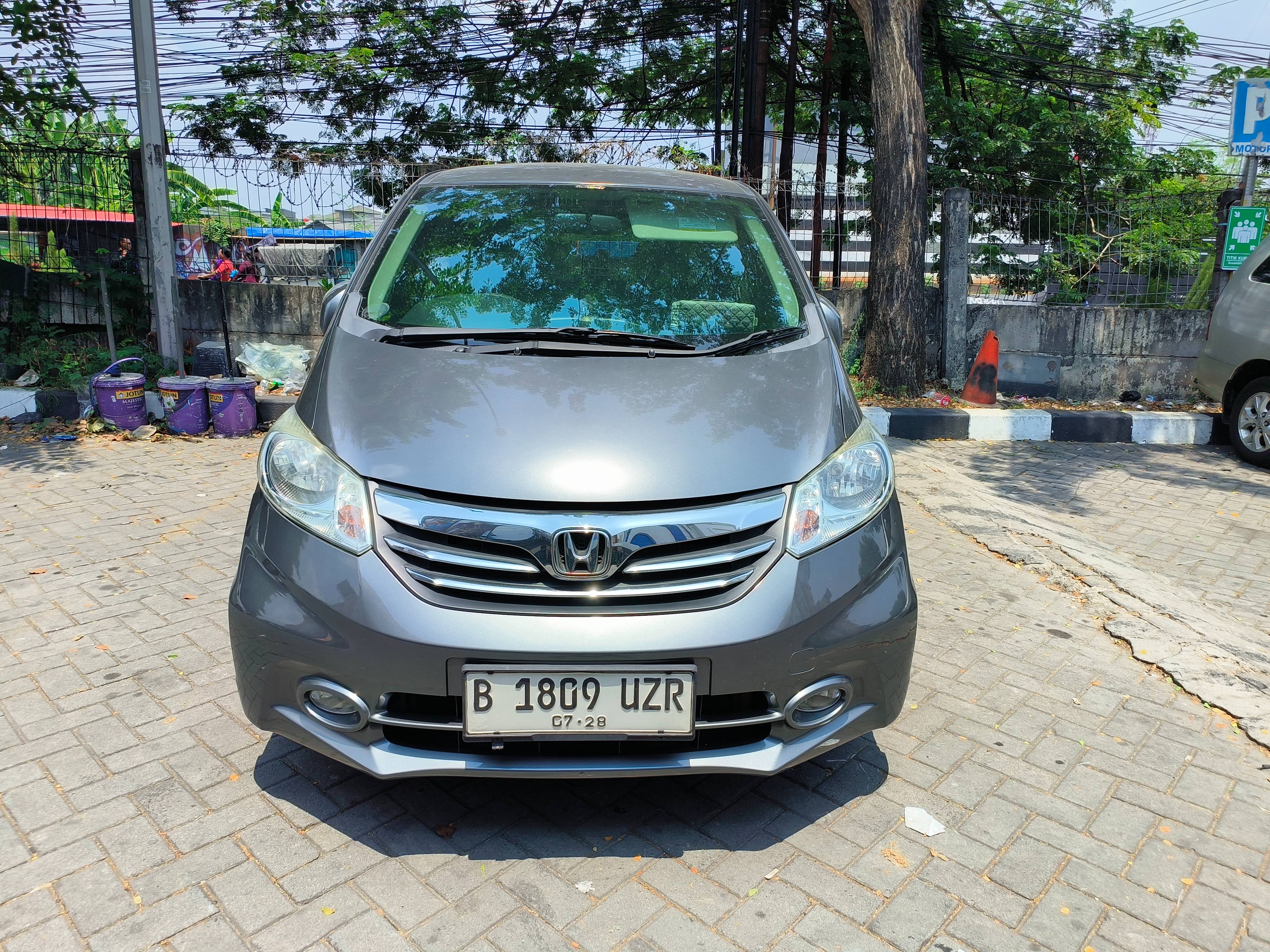 Second Hand 2013 Honda Freed Second Hand 2013 Honda Freed