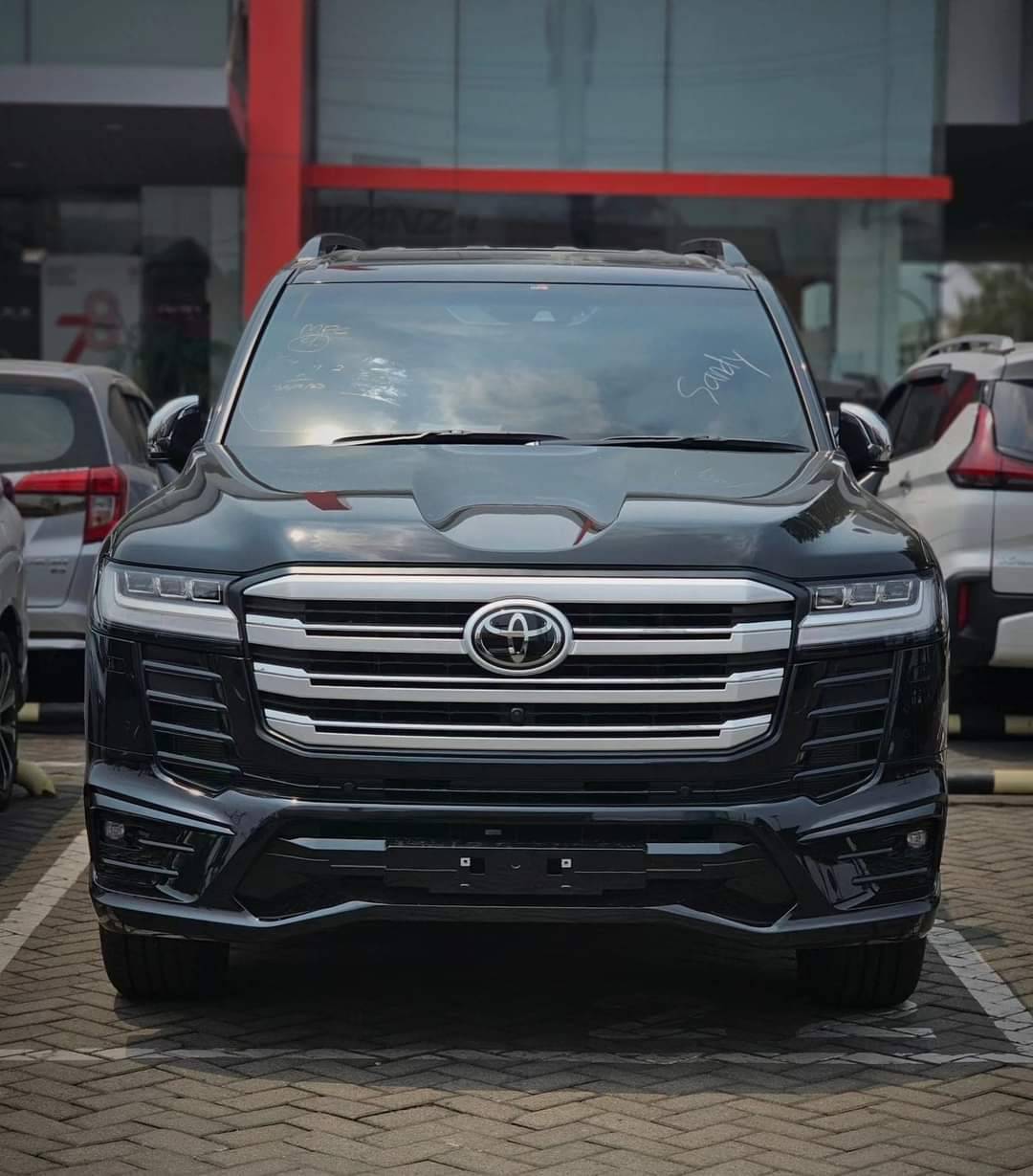 Second Hand 2023 Toyota Land Cruiser Second Hand 2023 Toyota Land Cruiser