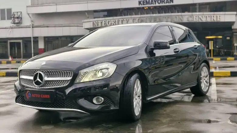 2014 Mercedes Benz A-Class 200 URBAN 2014 Mercedes Benz A-Class 200 URBAN