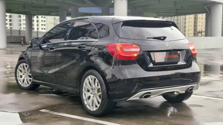 2014 Mercedes Benz A-Class 200 URBAN 2014 Mercedes Benz A-Class 200 URBAN