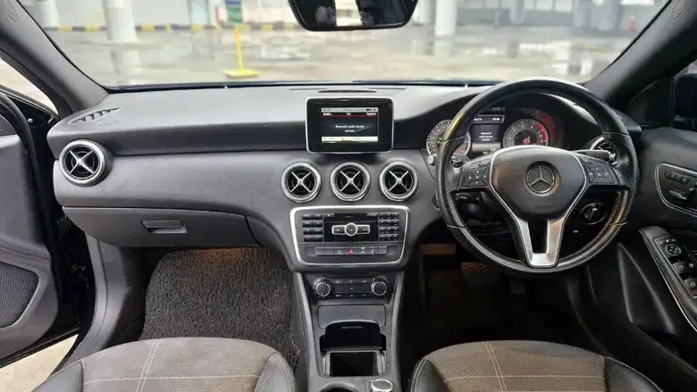 2014 Mercedes Benz A-Class 200 URBAN 2014 Mercedes Benz A-Class 200 URBAN