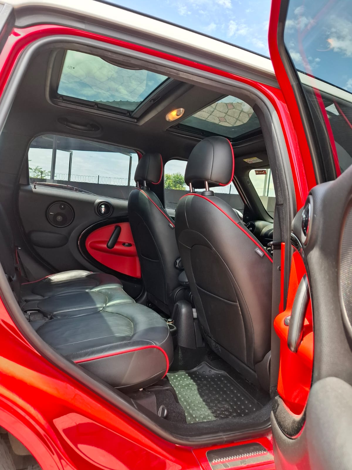 2015 MINI Cooper S 2015 MINI Cooper S