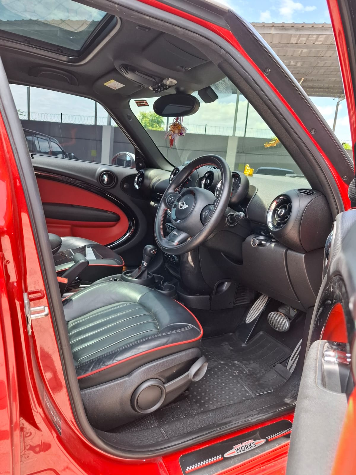 2015 MINI Cooper S 2015 MINI Cooper S